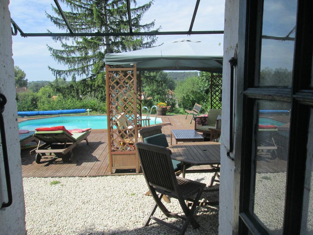 Le Petit Lavoir Saint-Paul-Lizonne Exterior photo